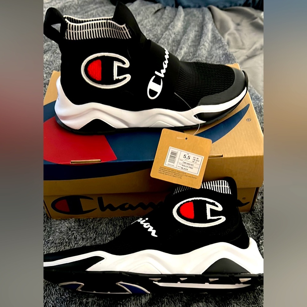 Champion Rally Pro High Top BRAND NEW, never worn, tags still attached Sz Y 5.5
